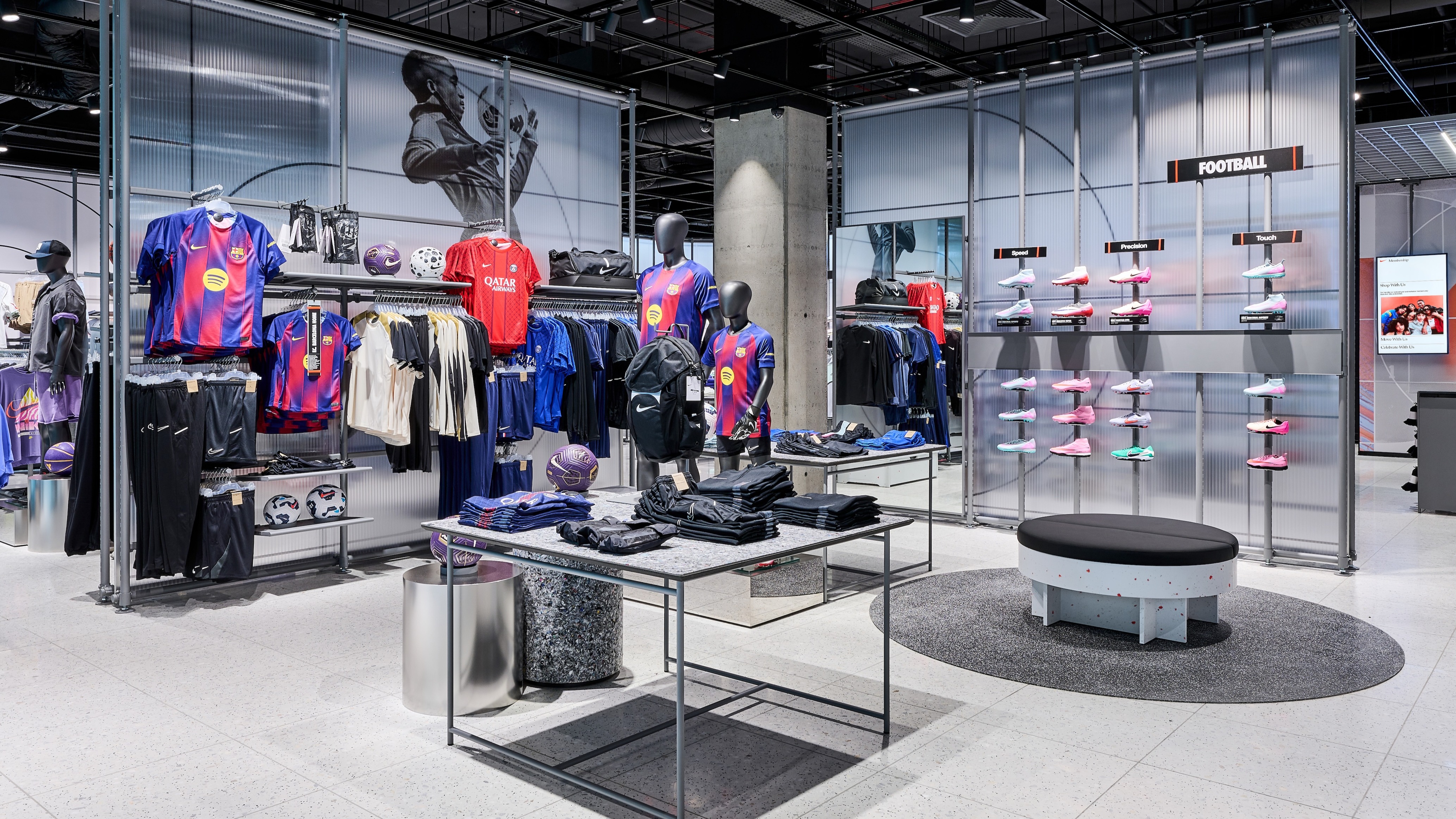 Images Nike Store Wroclavia (Partnered)