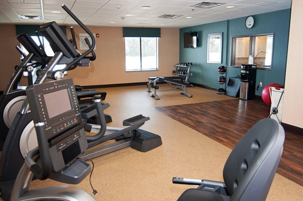 Images Holiday Inn Express & Suites Wichita Northeast by IHG