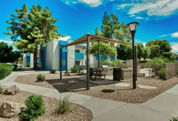 Images Sycamore Square Apartments