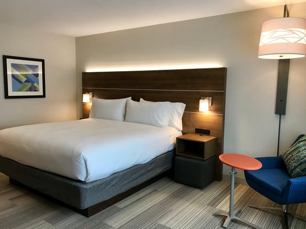 Images Holiday Inn Express & Suites Pasadena - Los Angeles by IHG