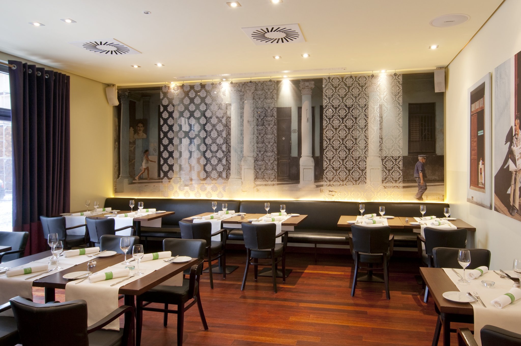 Holiday Inn Nürnberg City Centre by IHG, Engelhardsgasse 12 in Nuernberg