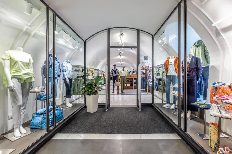 Images Bertamini Yachting e Sport