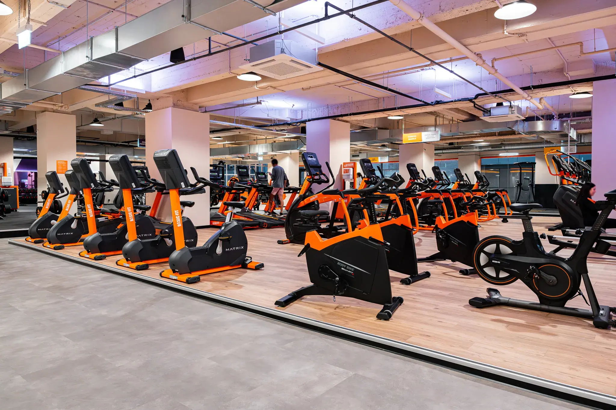 Basic-Fit 24/7, Limbecker Straße 25 in Essen