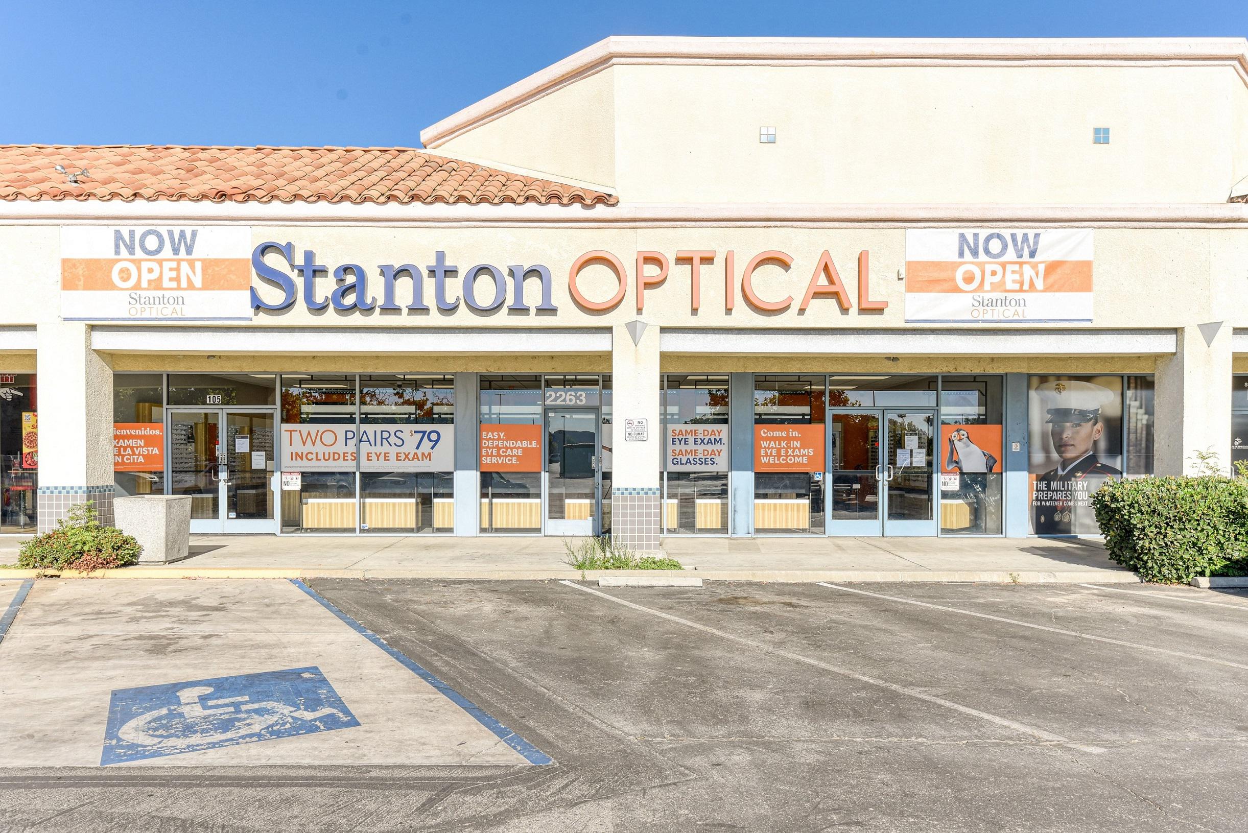 Storefront at Stanton Optical store in Madera, CA 93637