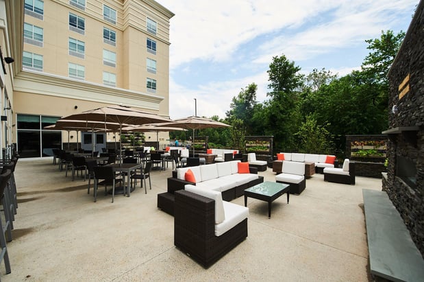 Images Holiday Inn & Suites Philadelphia W - Drexel Hill by IHG