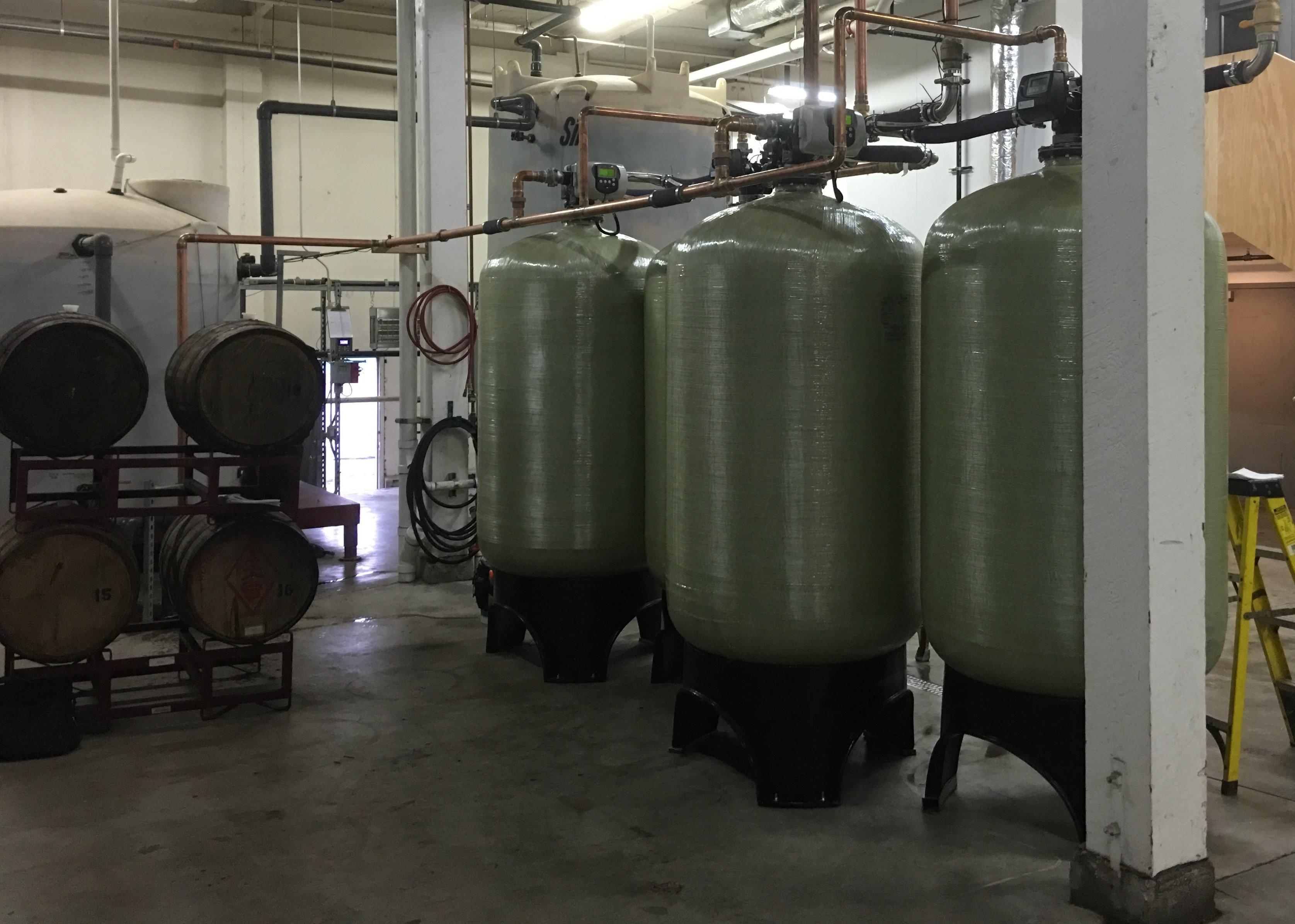 Water filtration system removes sediment and chlorine for a popular Seattle brewery.