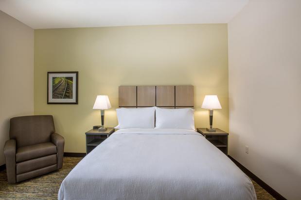 Images Candlewood Suites Omaha - Millard Area, an IHG Hotel