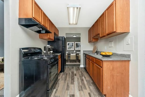 Images Arden Pointe Apartments