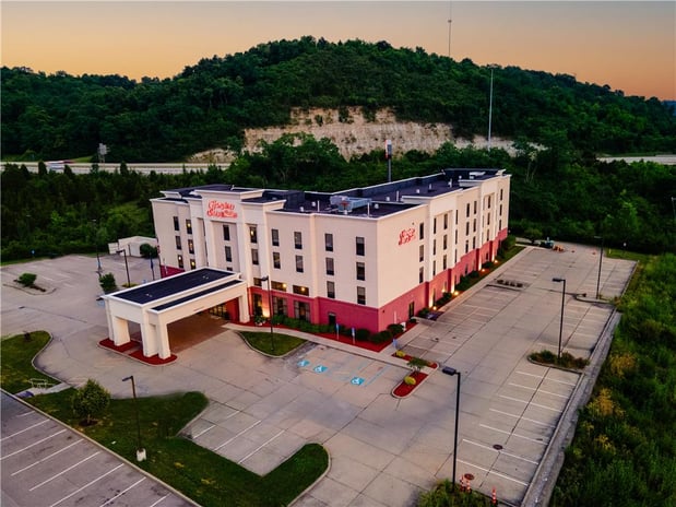 Images Hampton Inn & Suites Wilder
