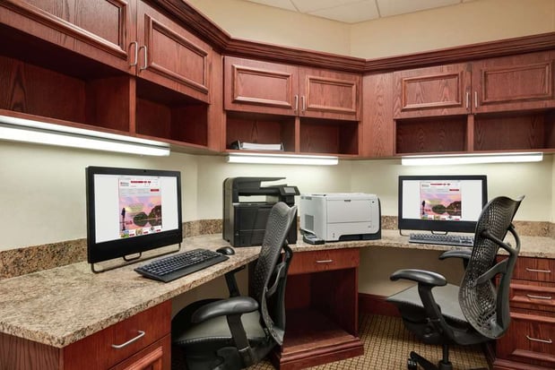 Images Hilton Garden Inn Dubuque Downtown