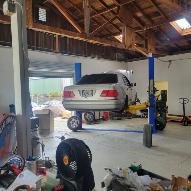 Images The Neighbor's Kid Auto Repair - Healdsburg