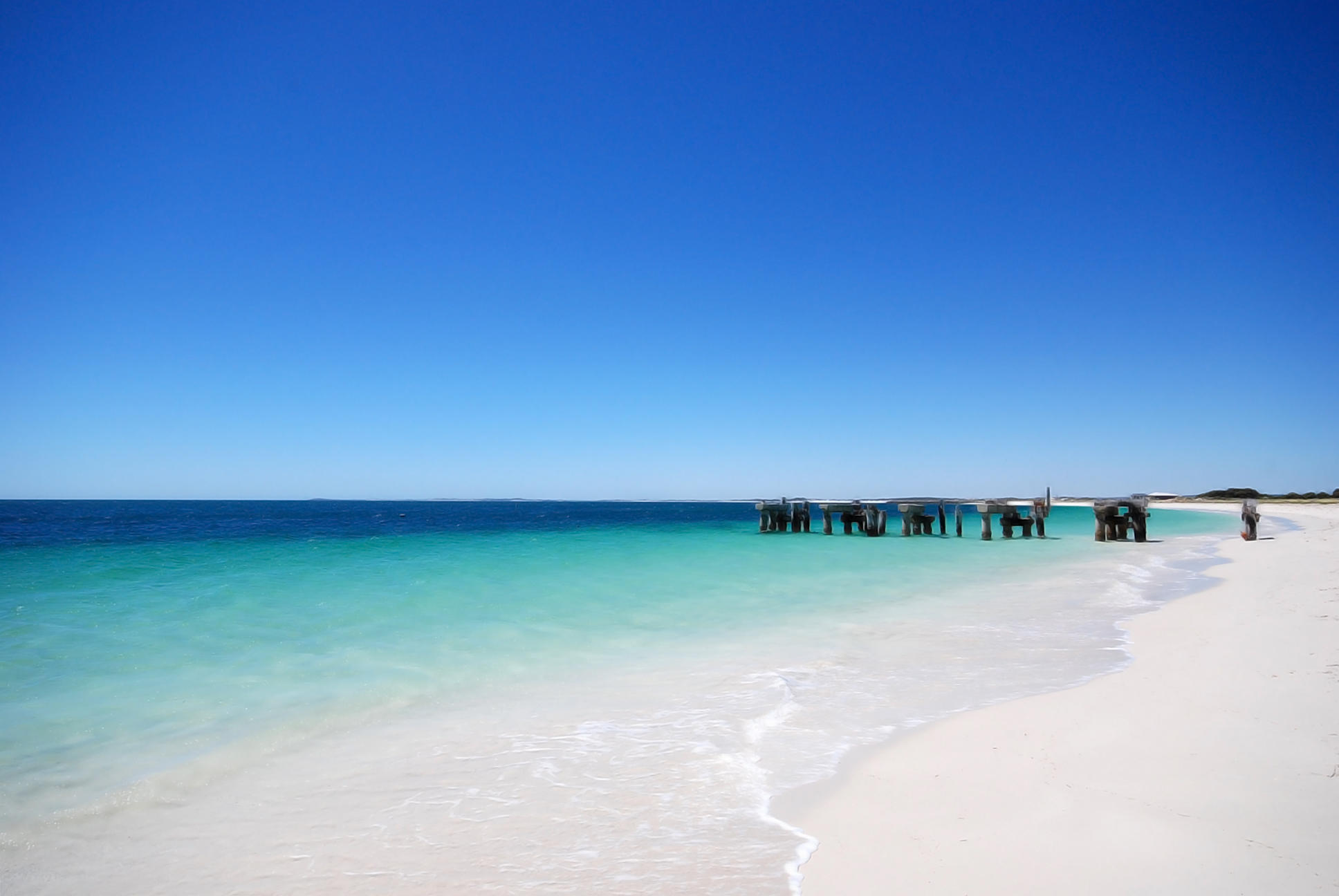 Images Ray White Jurien Bay