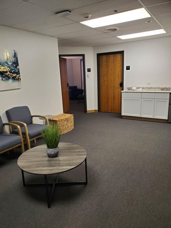 Images LifeStance Therapists & Psychiatrists Lake In The Hills
