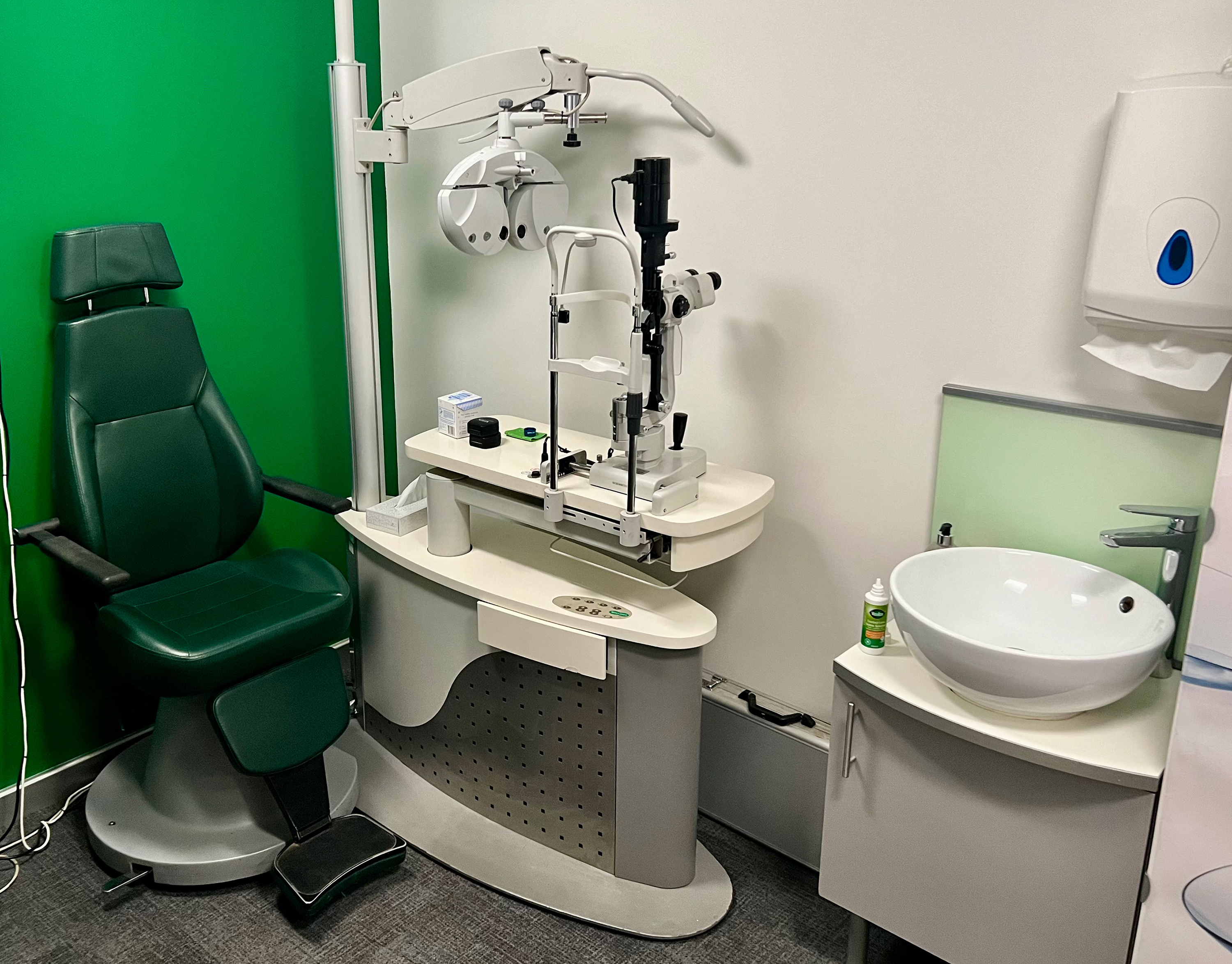 Specsavers Opticians and Audiologists - Acomb