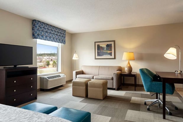 Images Hampton Inn & Suites Atlanta Airport West/Camp Creek Pkwy