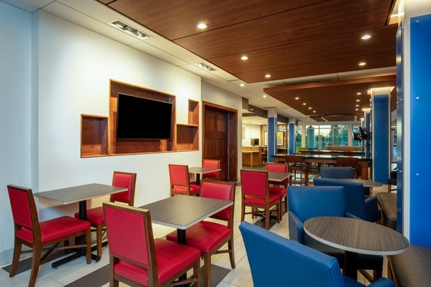 Images Holiday Inn Express & Suites Beloit by IHG