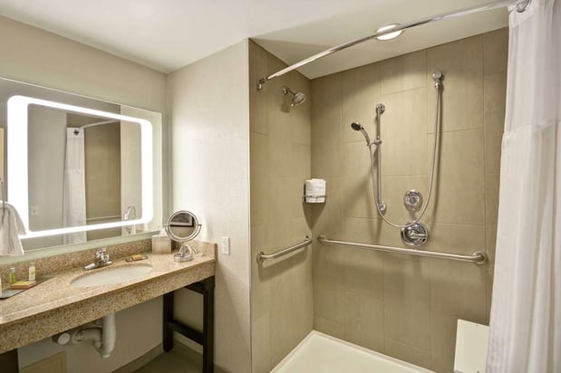 Images DoubleTree by Hilton Chicago Midway Airport