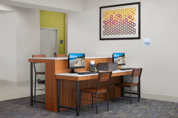 Images Holiday Inn Express & Suites Marina - State Beach Area by IHG