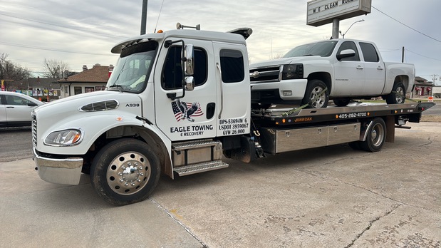 Images Eagle Towing & Recovery