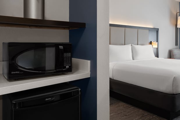 Images Holiday Inn Express & Suites Tampa East - Ybor City by IHG
