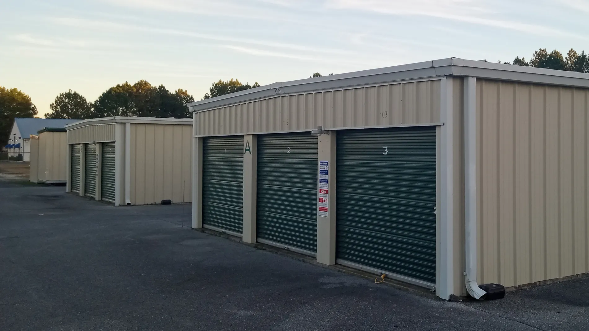 Drive up access storage units near Pacific Pride in Maryland