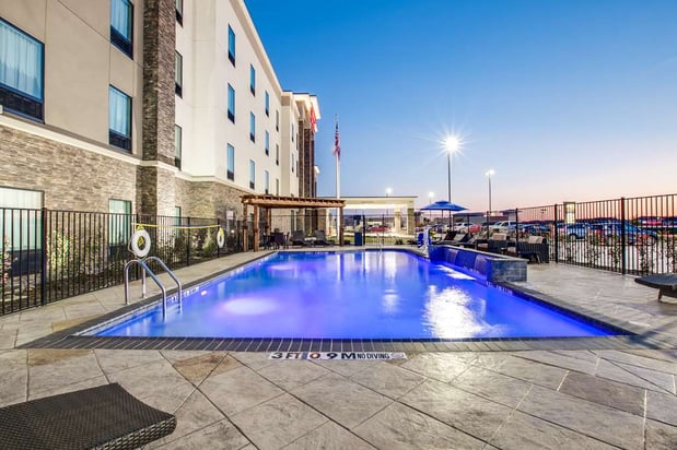 Images Hampton Inn & Suites Dallas/Ft. Worth Airport South