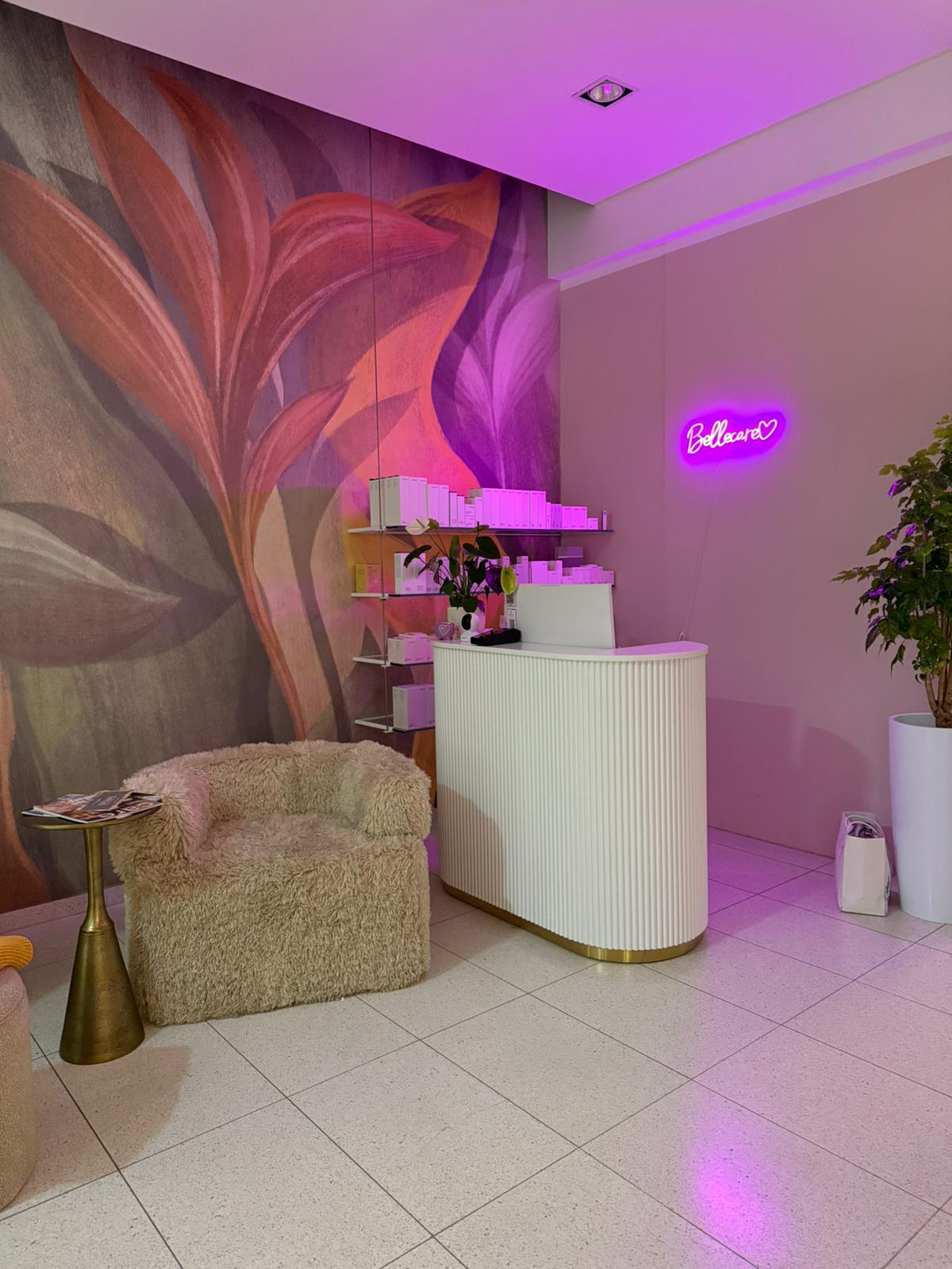 Bild 11 von bellecare Med Spa by Sarah Larger