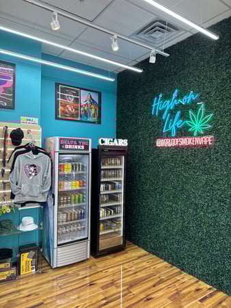 Images World of Smoke & Vape - Parker