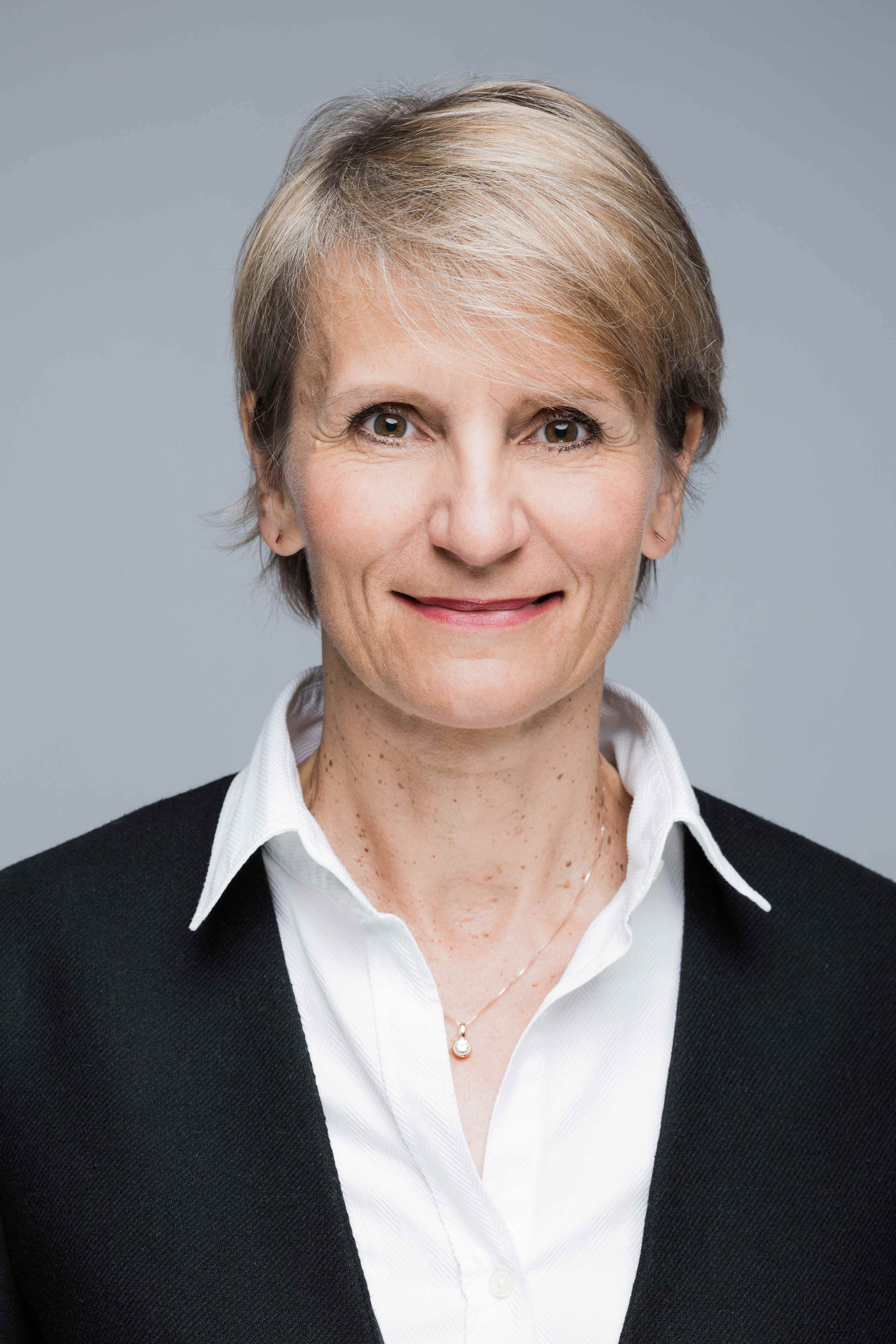 Bild 21 von IMMO AGENCY GmbH