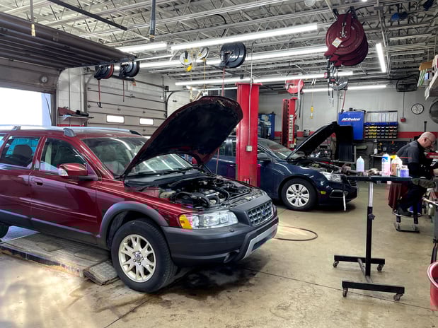 Images Rad Air Complete Car Care and Tire Center - Parma Heights