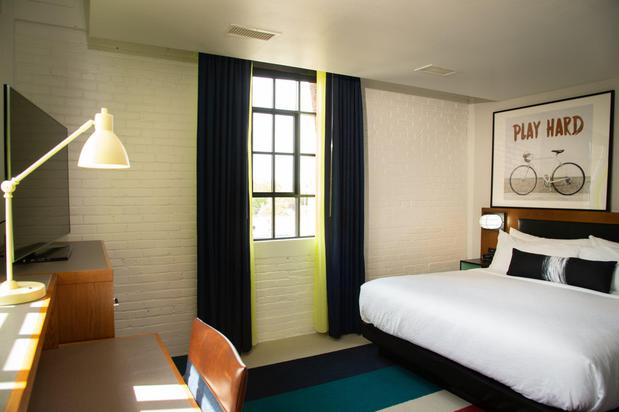 Images Hotel Indigo Madison Downtown by IHG