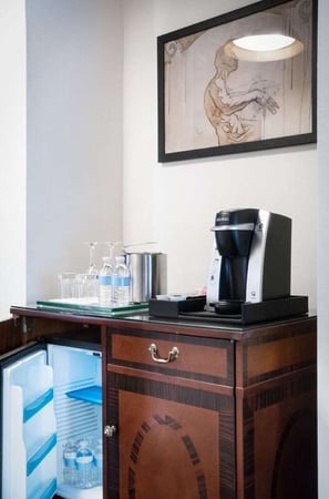 Images The Logan Philadelphia, Curio Collection by Hilton