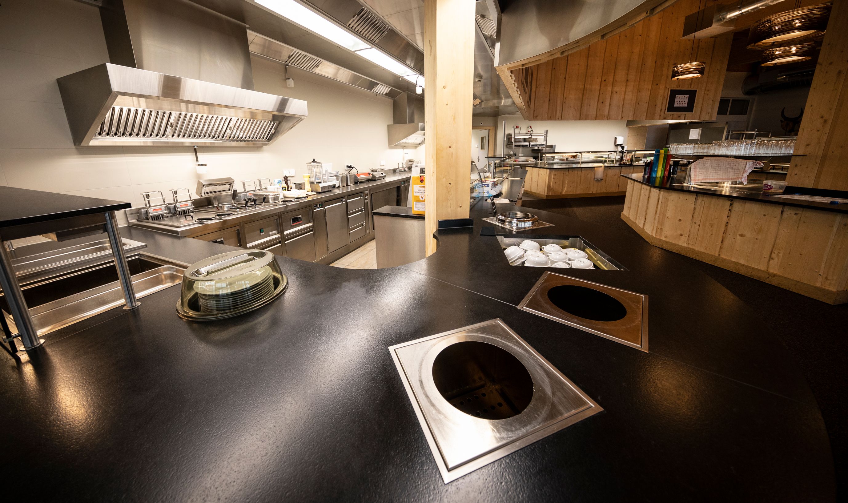 Ebener Service AG, Promenade 14 in Davos Platz