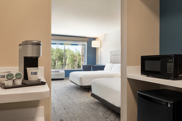 Images Holiday Inn Express & Suites Rhinelander by IHG