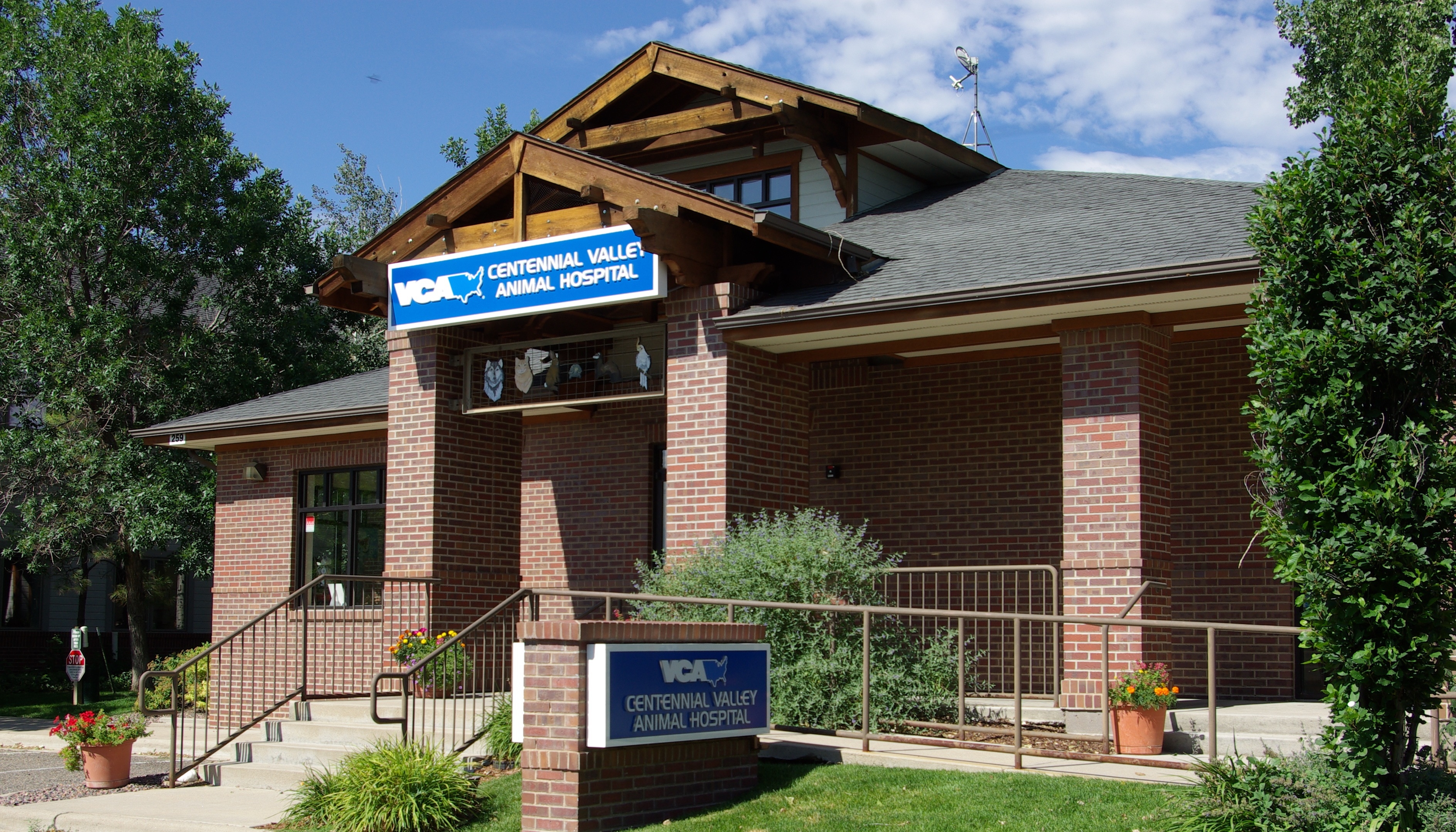VCA Centennial Valley Animal Hospital, 259 Century Circle, Louisville, CO,  Veterinarians - MapQuest