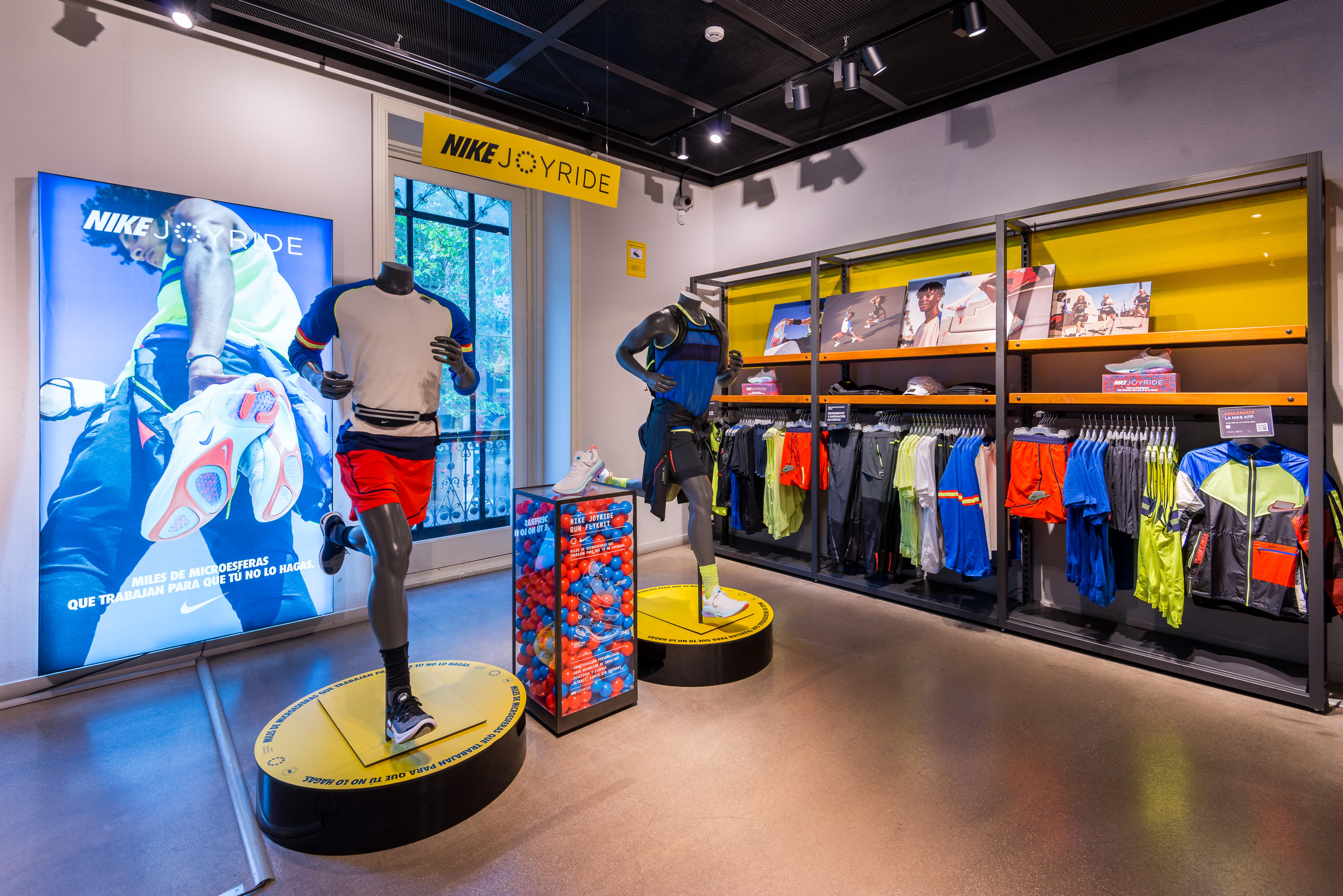 ingresos mi clon Nike Store Serrano - Sports Et Loisirs: Articles Et Vêtements (Détail Et  Accessoires) à Madrid (adresse, horaires, avis, TÉL: 917377...) - Infobel
