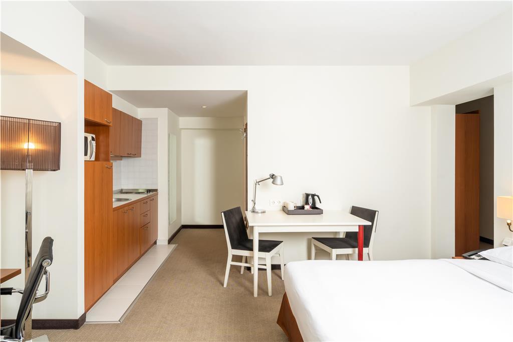 Images Park Inn by Radisson Bucharest Hotel & Residence