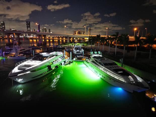 Images Encore Yacht