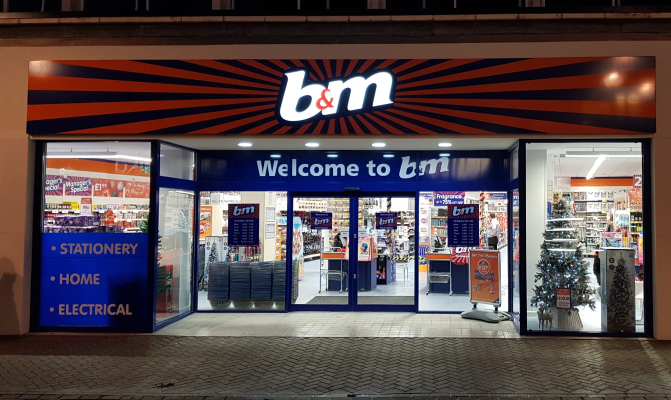 B&M's newest store opened in Weston-super-Mare on Thursday (29th November 2018). The store is located on High Street in the town.