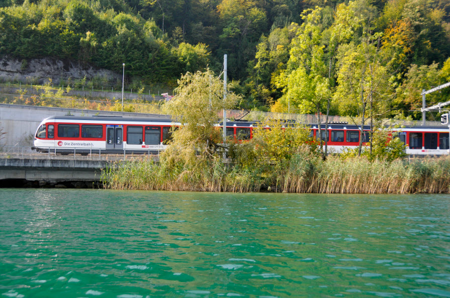 Bilder zb Zentralbahn AG - Reisezentrum Hergiswil
