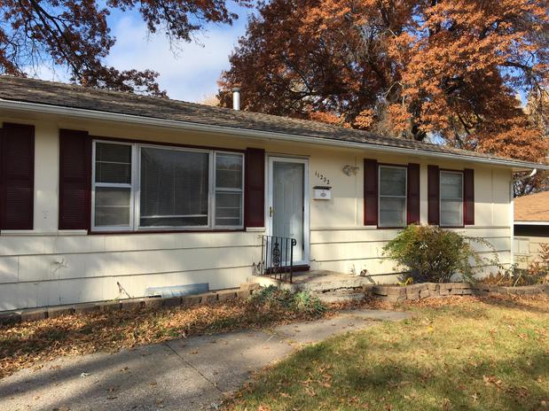 Images Chris Buys Homes in Kansas City