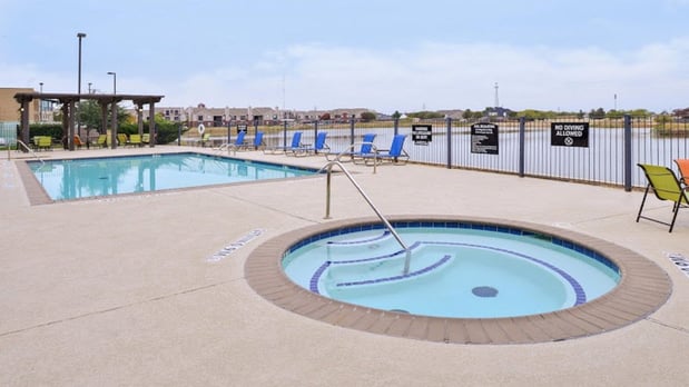 Images Holiday Inn Express & Suites Wichita Falls by IHG