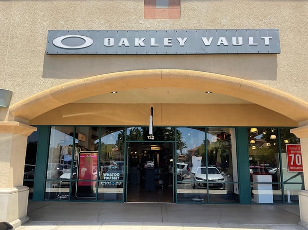 Images OAKLEY VAULT