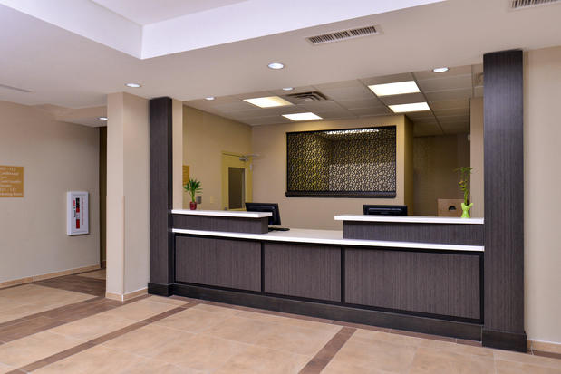 Images Candlewood Suites Kenedy, an IHG Hotel