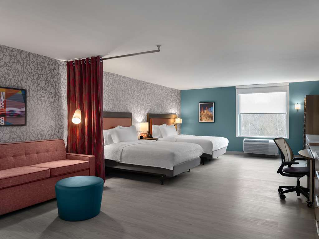 Guest room