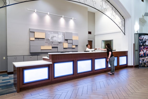 Images Holiday Inn Express Abrams Hall