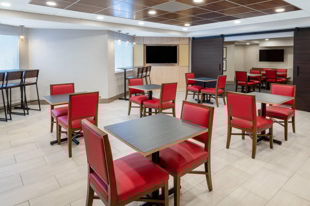 Images Holiday Inn Express & Suites Colorado Springs Airport by IHG