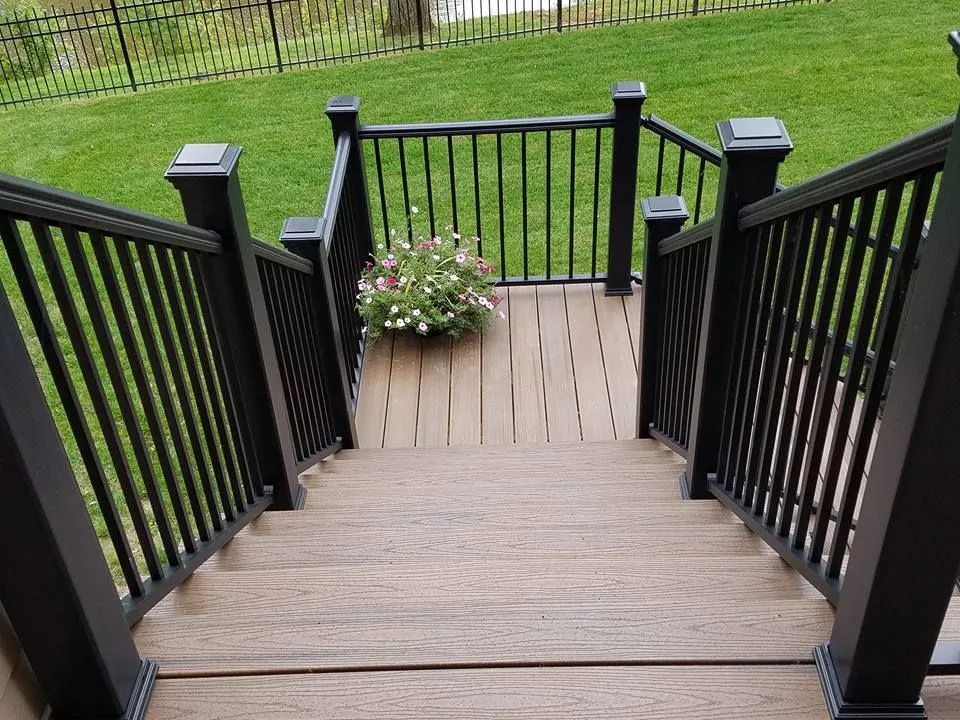Deck Specialist & Outdoor Living Spaces Image