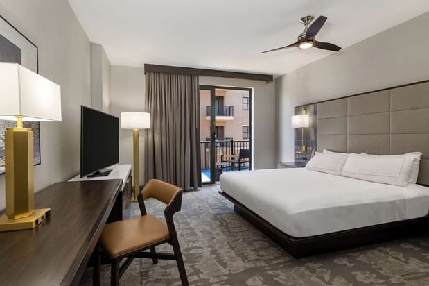 Images Hilton Promenade at Branson Landing