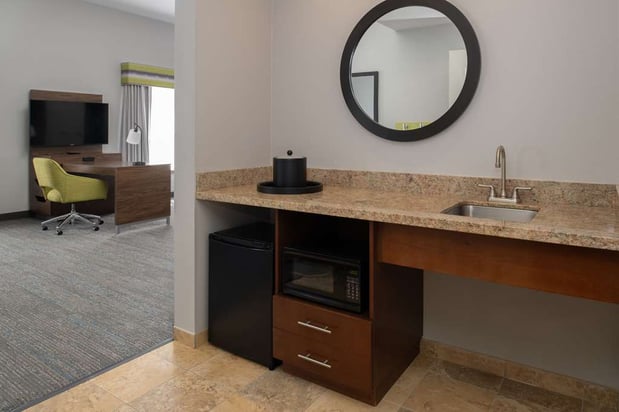Images Hampton Inn & Suites Seattle-Airport/28th Ave